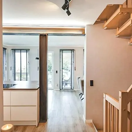 Grosse Doppelhaushaelfte Mit Sauna, Pool & Garten * Bendorf