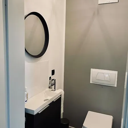 Grosse Doppelhaushaelfte Mit Sauna, Pool & Garten Σπίτι διακοπών Bendorf
