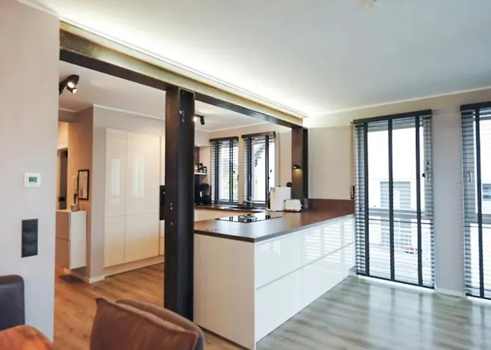 Casa de Férias Grosse Doppelhaushaelfte Mit Sauna, Pool & Garten Bendorf